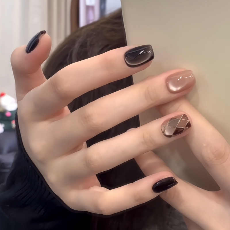 Mocha Argile Glow - Handcrafted Espresso Cat-Eye & Coffee Argile Plaid Press-On Nails