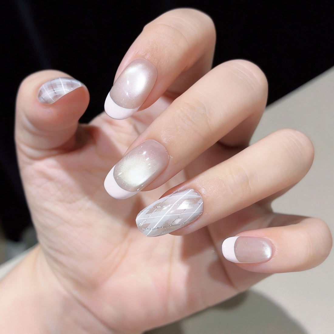 Pink Argile French - Handcrafted Pearl Cat-Eye & Blush French Plaid Press-On Nails