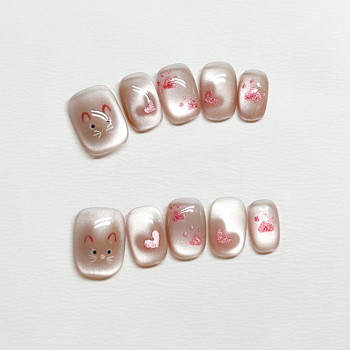 Velvet Whiskers - Handcrafted Cute Cat & Glitter Heart Cat-Eye Press-On Nails