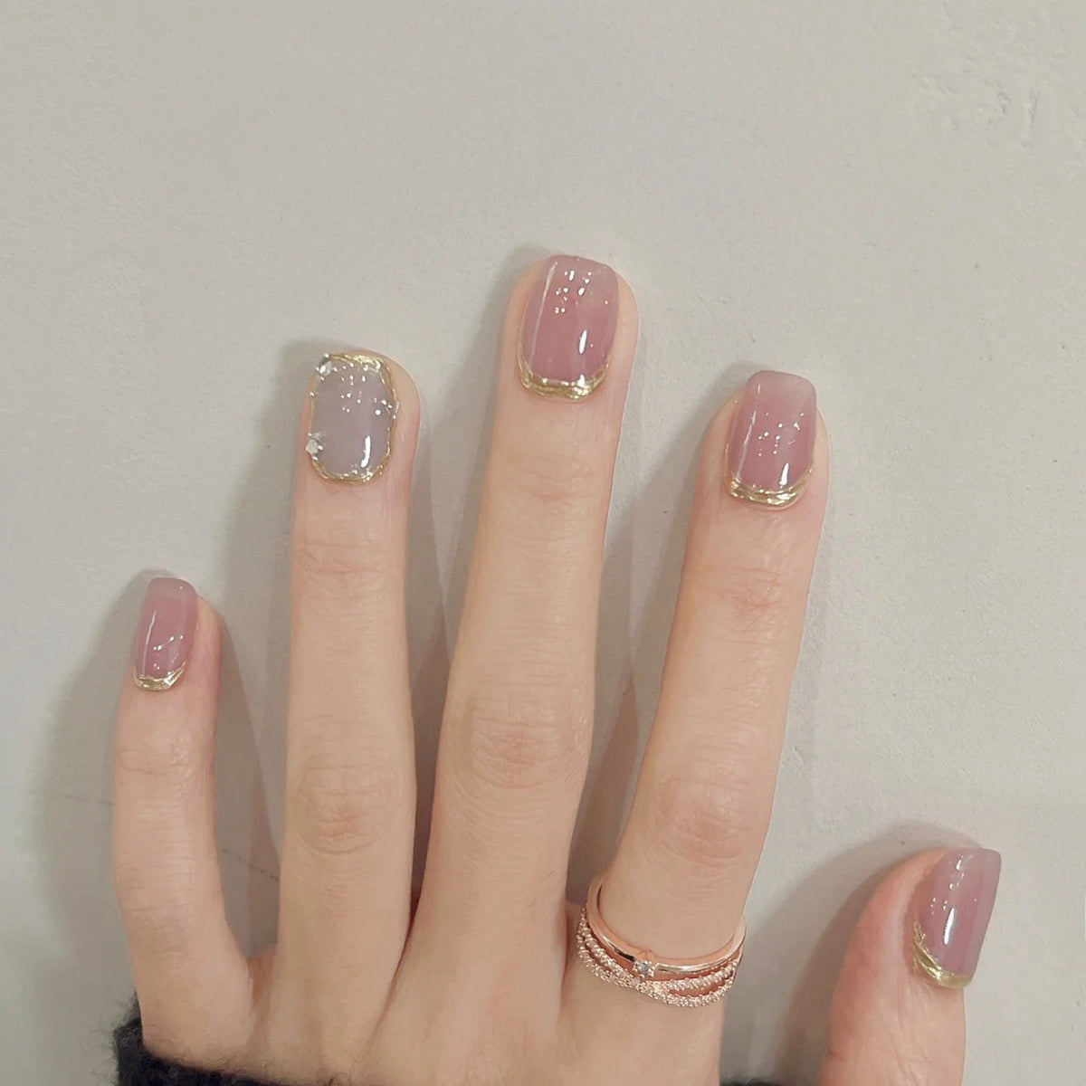 Gilded Romance - Handcrafted Pink Jelly & Liquid Gold French Press-On Nails