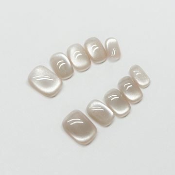 Pearl Glaze - Handcrafted Aurora White Pearl Cat-Eye Press-On Nails